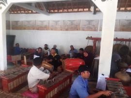 Latihan Karawitan Ngurak urak