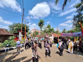 PENILAIAN PENGAGUNGAN DI PADUKUHAN SAMPEL NGELO
