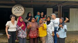 Kuliah Lapangan UGM di Laboratorium Se-Dusun Padukuhan Siyono B Kalurahan Petir 