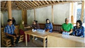 Bupati Gunungkidul Takziah ke Rumah Anak Tenggelam: Kami Turut Berduka Cita