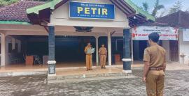 Apel Senin Pagi Pemerintah Kalurahan Petir di Akhir Desember